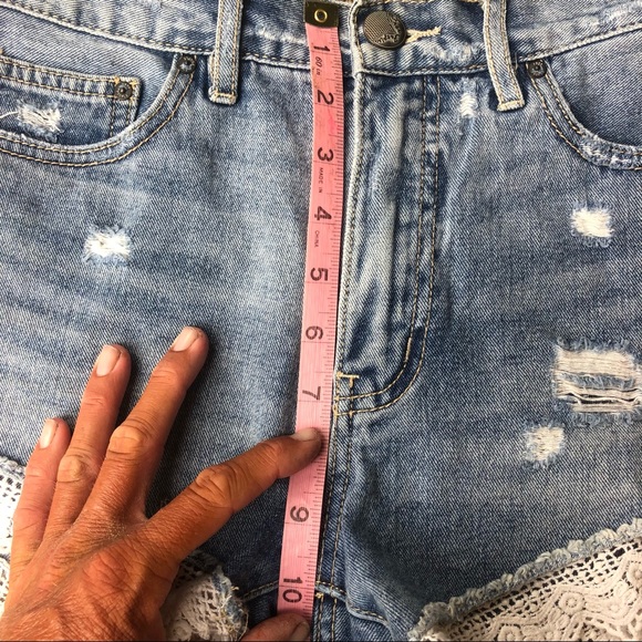 Free People Distressed Jean Shorts Size 25 - Picture 5 of 6